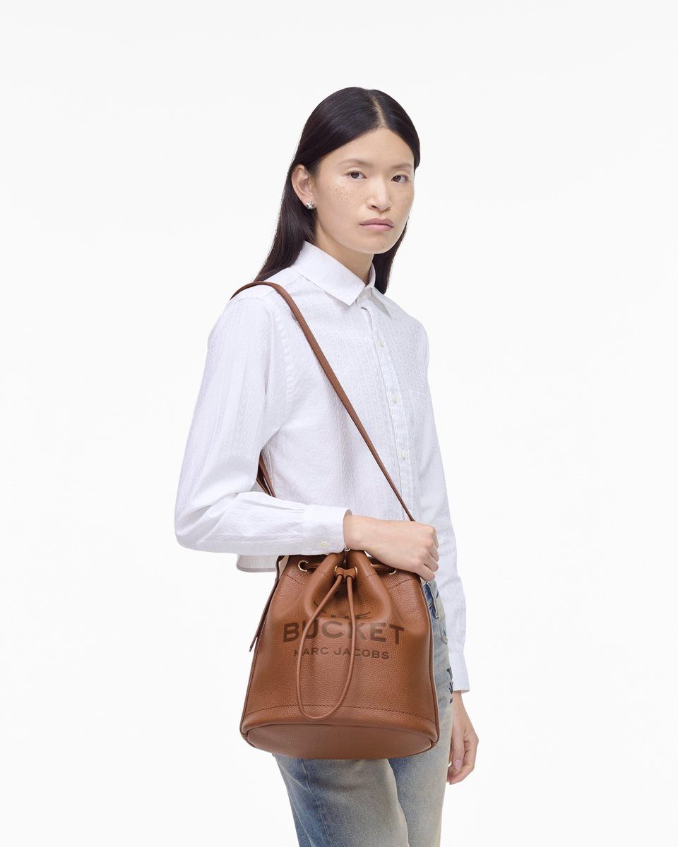 Argan Oil Marc Jacobs The Leather Large Bucket Bag | 054GNMXBZ